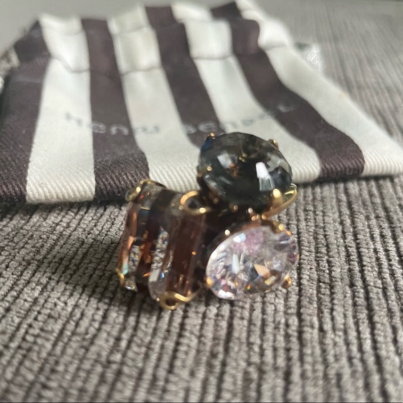 Henri Bendel ironic ring with dust bag - Picture 5 of 5